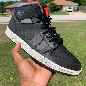 AIR JORDAN 1 Mid 2015 “Holiday”